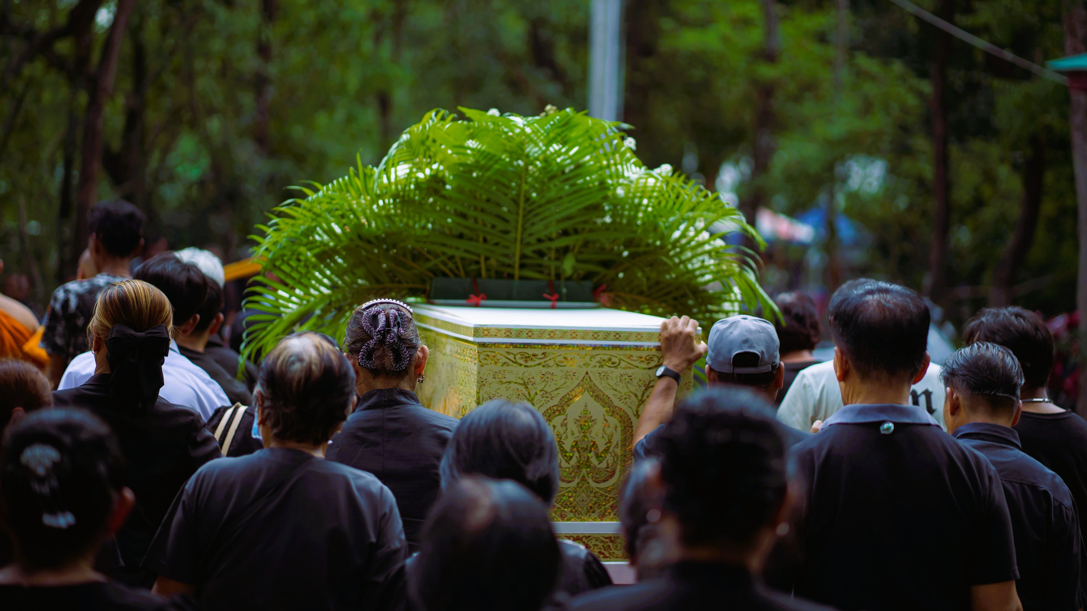 On Grieving Communally